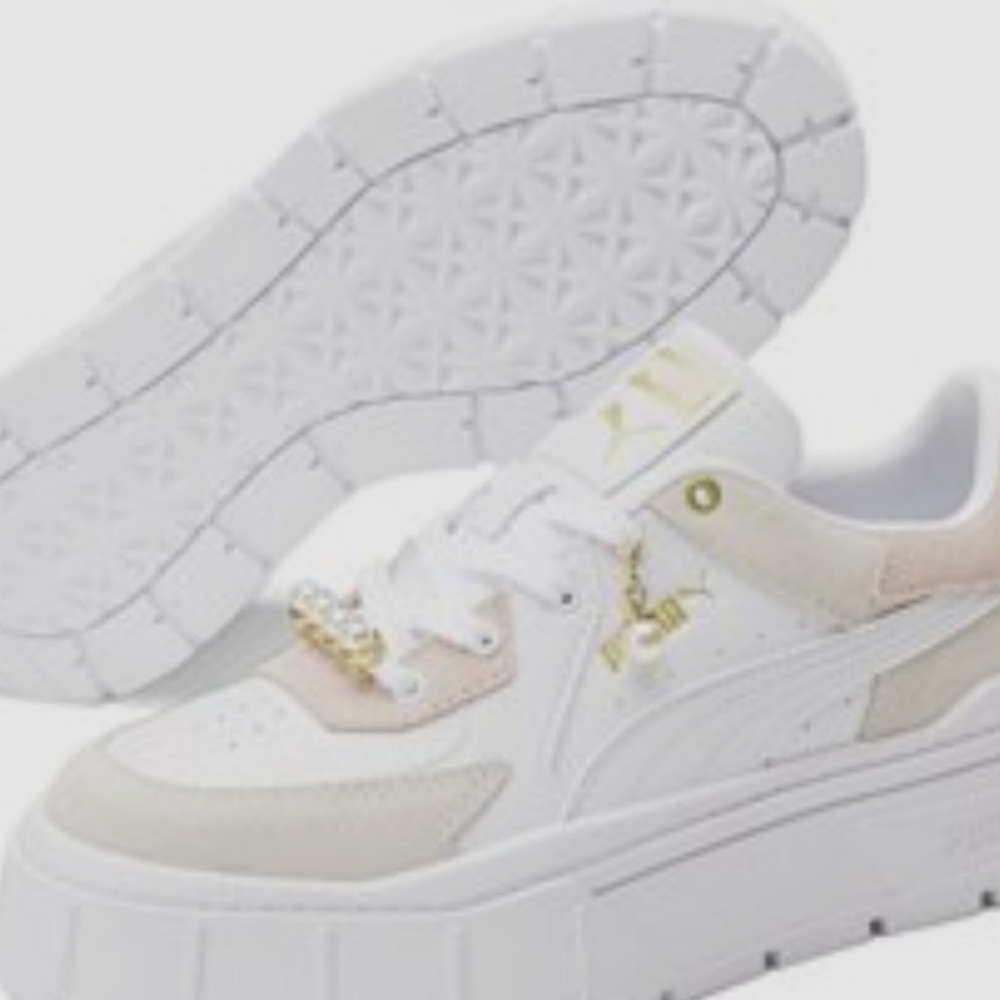 Puma tennis shoes